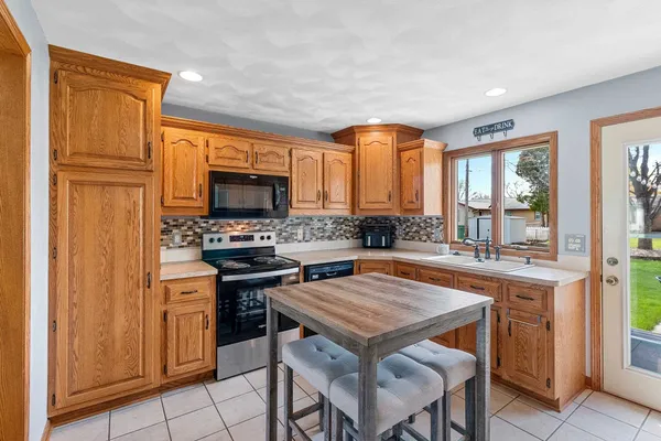 $264,900 | 1825 East Marquette Street, Appleton, WI 54911
