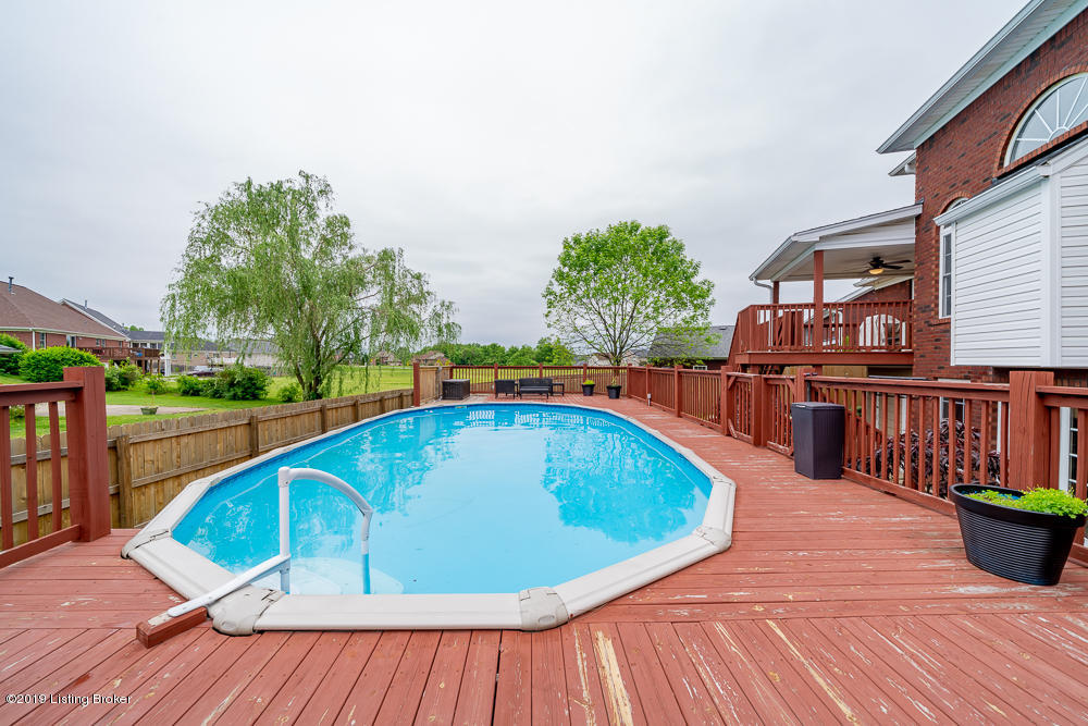 8006 Kellerman Road Louisville, KY 40219 - Photo 11 of 64 10. Pool