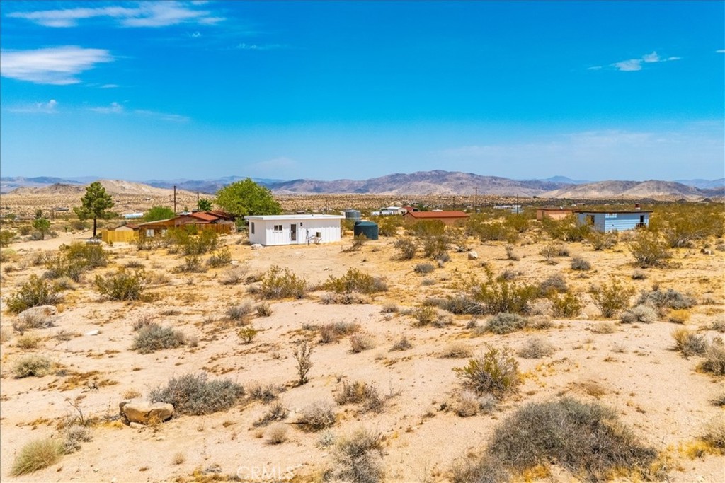 777 Quail Bush Road Landers, CA 92285 - Photo 18 of 46 a view of a city
