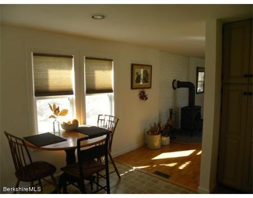 2811 Shelburne Falls Road Conway, MA 01341 - Photo 10 of 19 J-Dining area