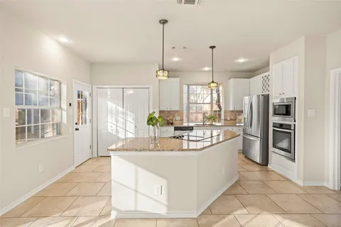 $650,000 | 4202 Hearthside Drive, Grapevine, TX 76051