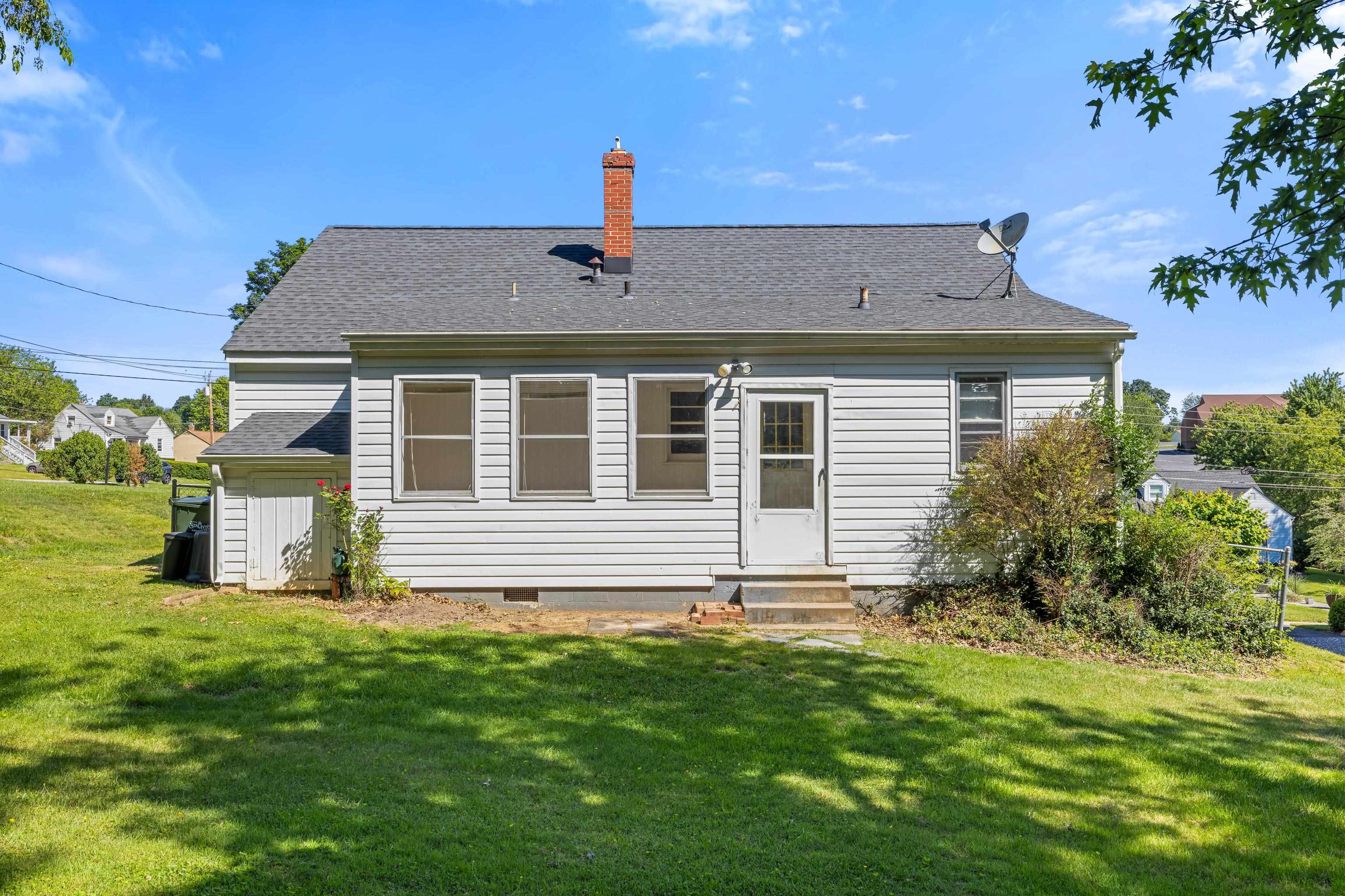 303 Devon Road Staunton, VA 24401 - Photo 37 of 45