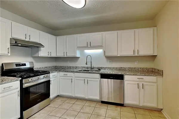 $1,850 | 60 King William Drive, Dallas, GA 30157