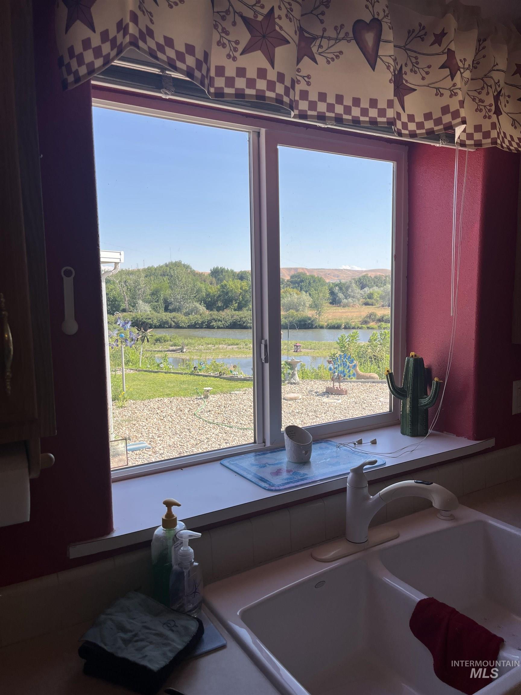 2750 Alden Road, Unit 34 Fruitland, ID 83619 - Photo 36 of 41 Kitchen view of a sink and nearby water