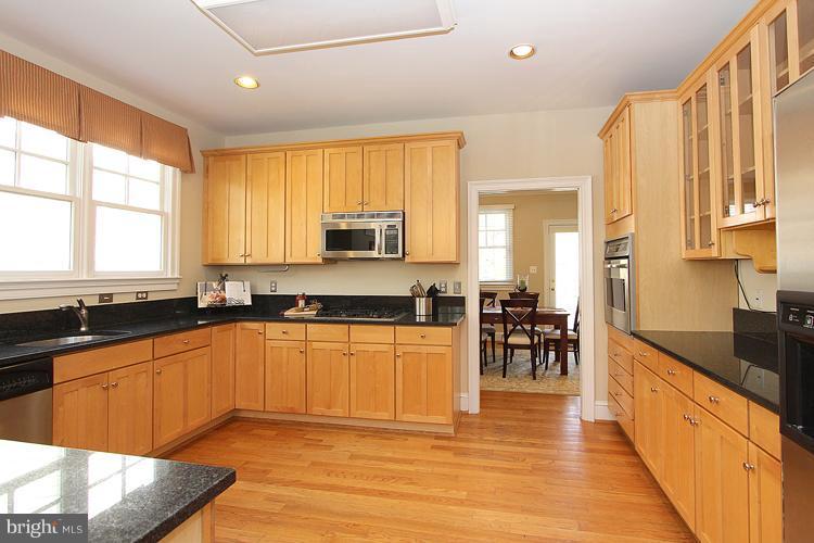 6420 83rd Place Cabin John, MD 20818 - Photo 20 of 26 Kitchen