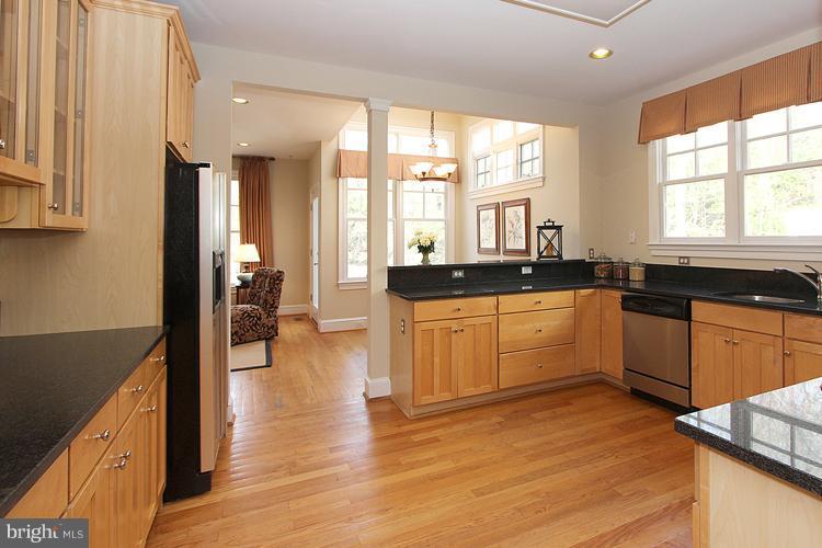 6420 83rd Place Cabin John, MD 20818 - Photo 3 of 26 Kitchen
