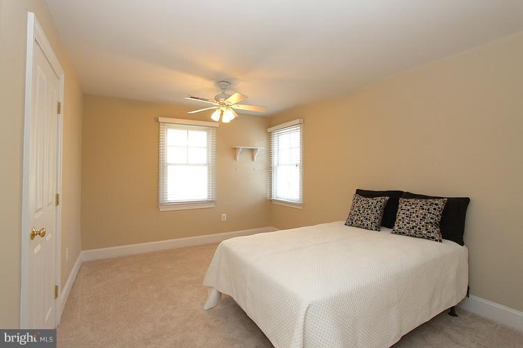 6420 83rd Place Cabin John, MD 20818 - Photo 24 of 26 Bedroom