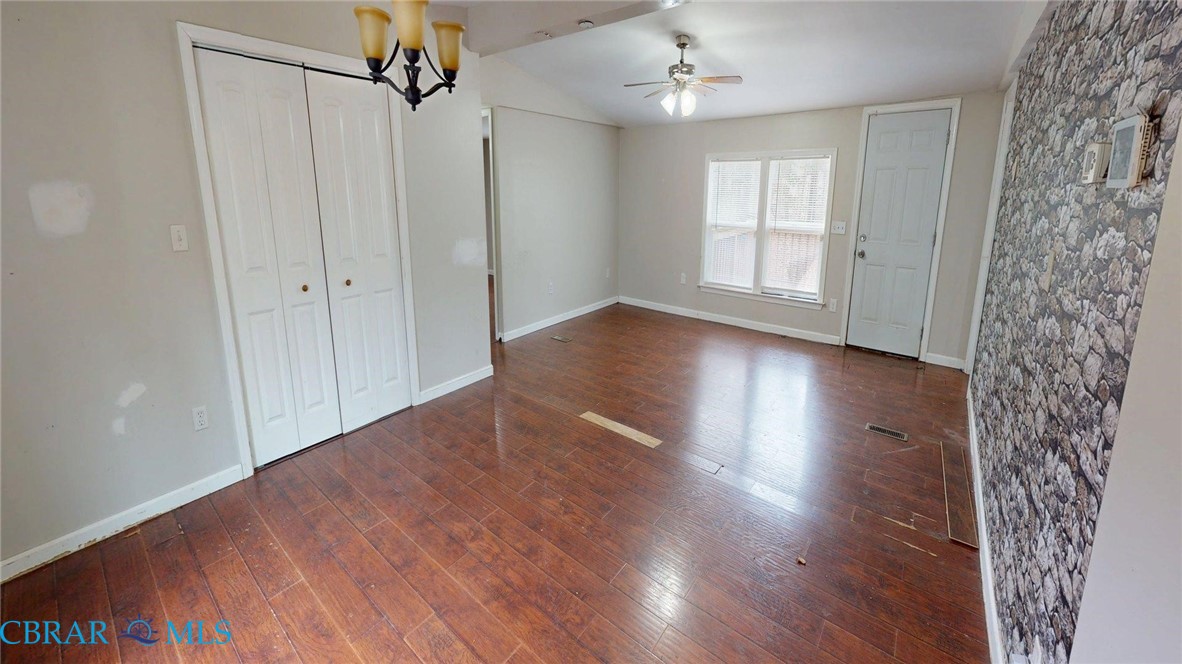 9909 Friendship Road Gloucester, VA 23061 - Photo 11 of 43