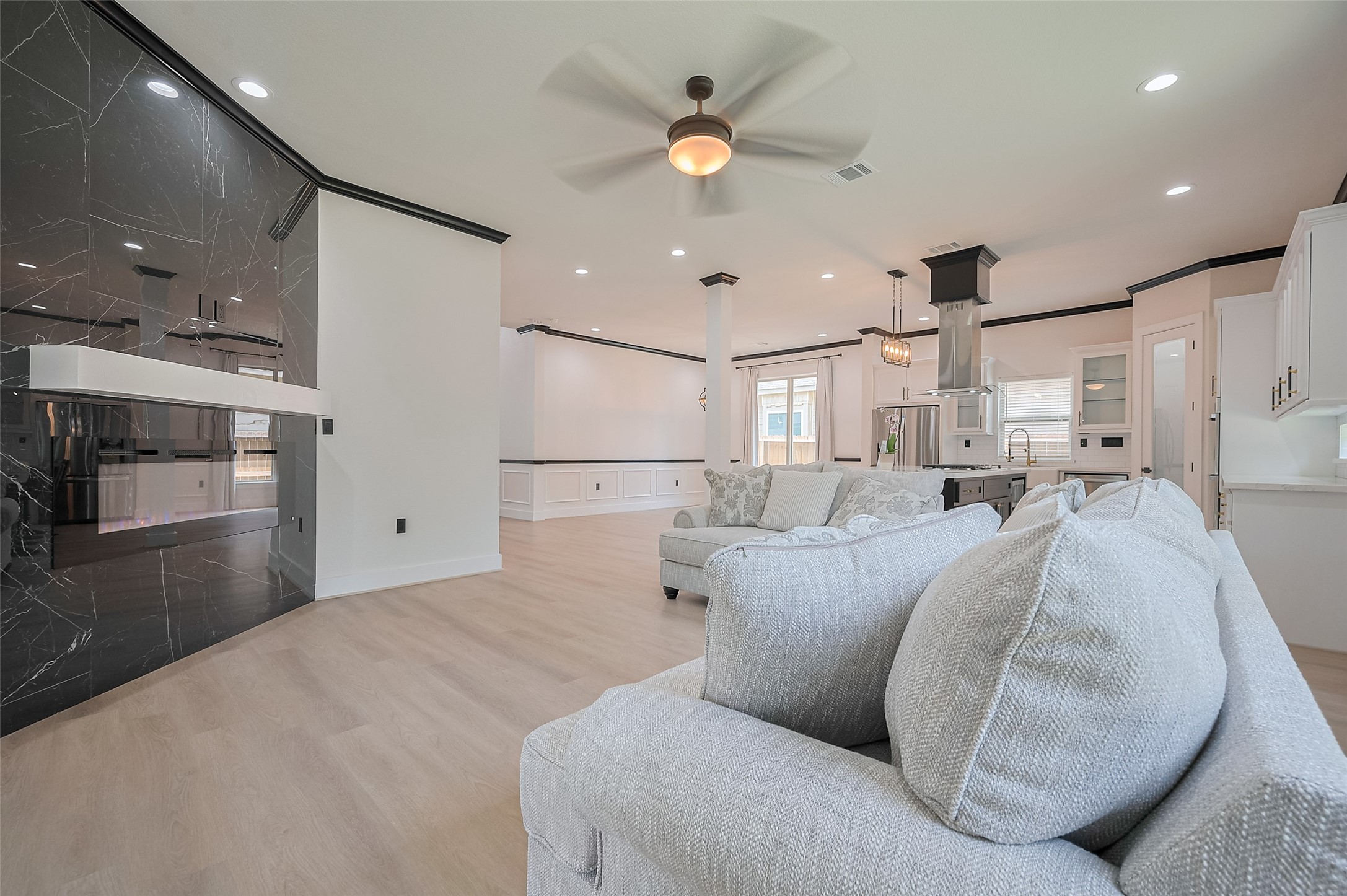 11706 Walden Road Montgomery, TX 77356 - Photo 9 of 50