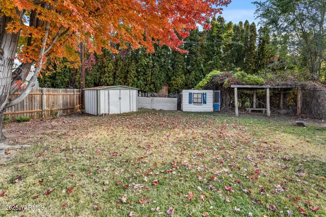 $325,000 | 1801 Pleasant Avenue, Yakima, WA 98902