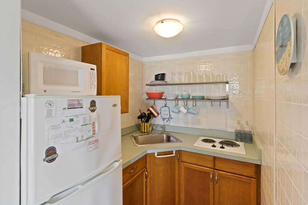 168 Shore Road, Unit 5 Truro, MA 02666 - Photo 12 of 20