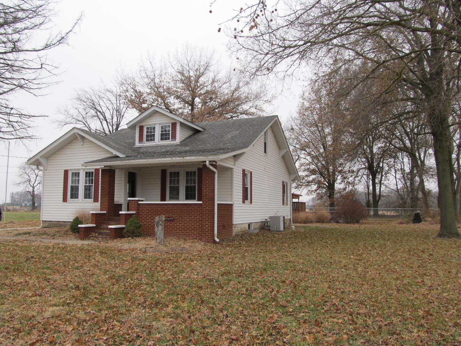 3530 Fosterburg Road Alton, IL 62002 - Photo 3 of 24