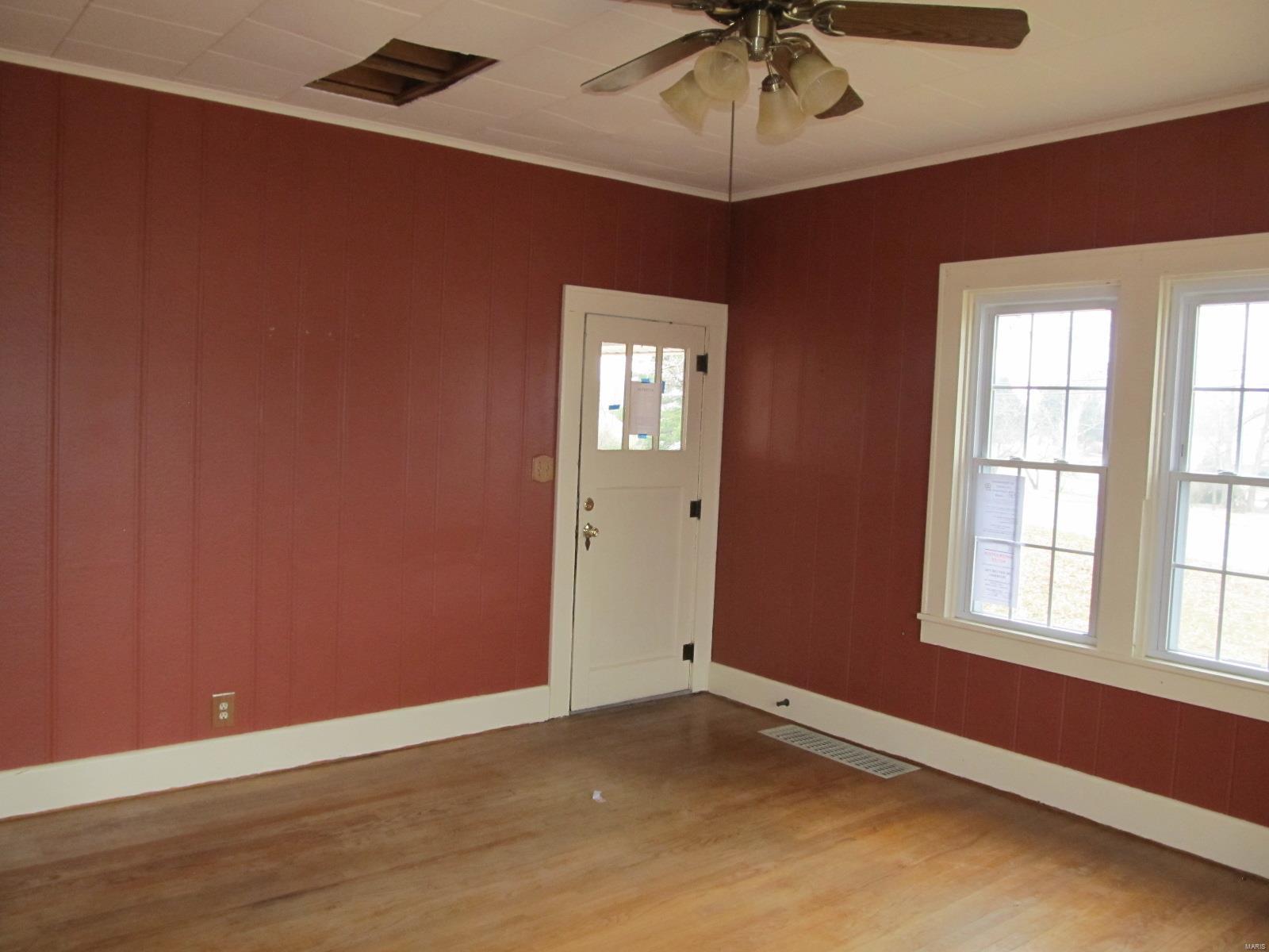 3530 Fosterburg Road Alton, IL 62002 - Photo 5 of 24