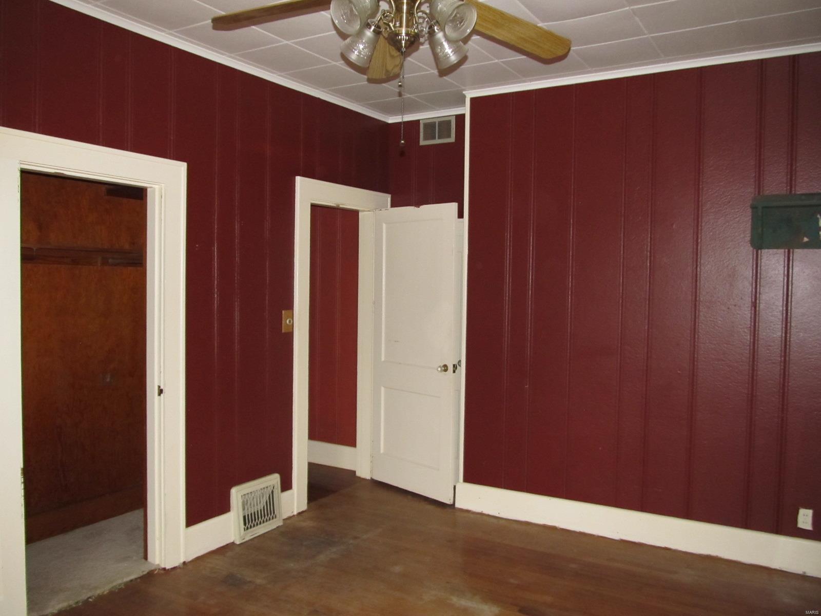 3530 Fosterburg Road Alton, IL 62002 - Photo 9 of 24