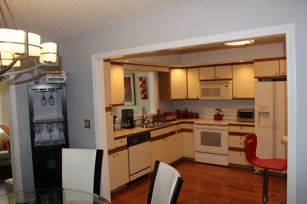 4 Castle Hills Road, Unit D Agawam, MA 01001 - Photo 3 of 18 Gallery Image 3