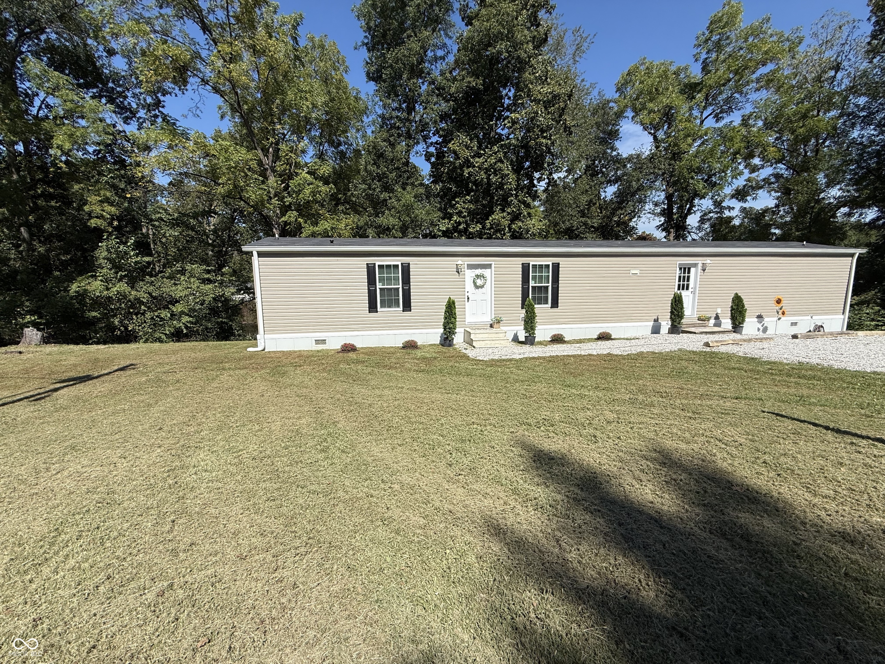 41 Lazy River Road Cloverdale, IN 46120 - Photo 2 of 33 Gallery Image 2