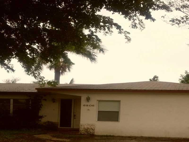 6806 Rio Pinar Pompano Beach, FL 33068 - Photo 1 of 16 Exterior Front. Subject Property