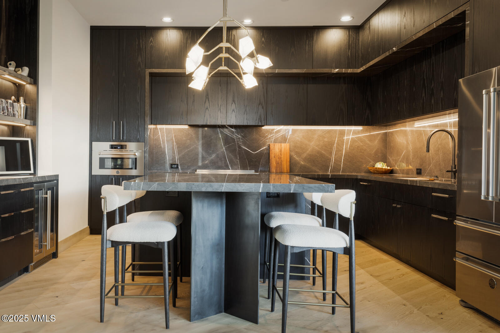 Riverwalk R201 MLS-3