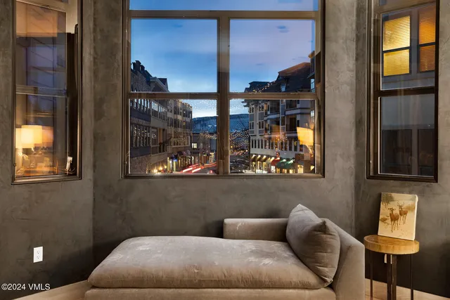 a picture of city view