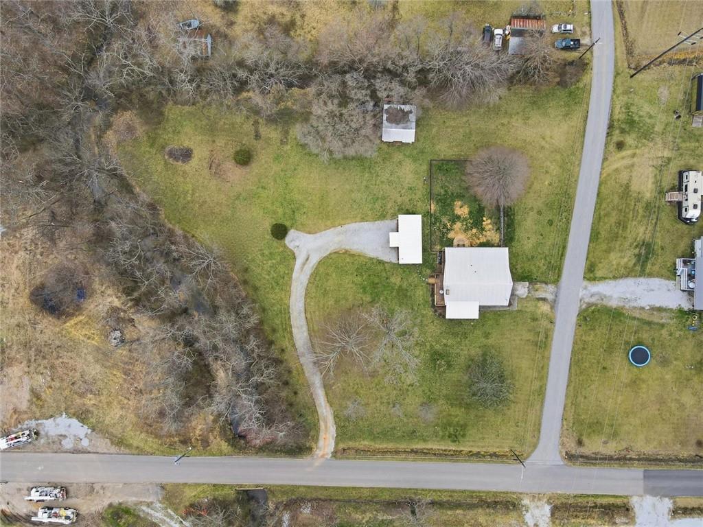 21 McIntosh Lane Rabun Gap, GA 30568 - Photo 46 of 50 a bathroom with a shower