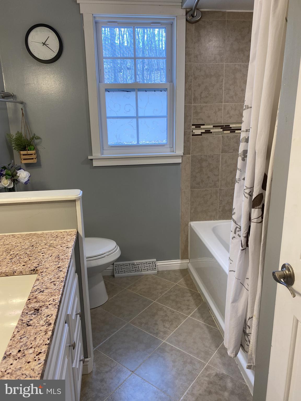 644 Spring Lane Boiling Springs, PA 17007 - Photo 13 of 35 Gallery Image 13