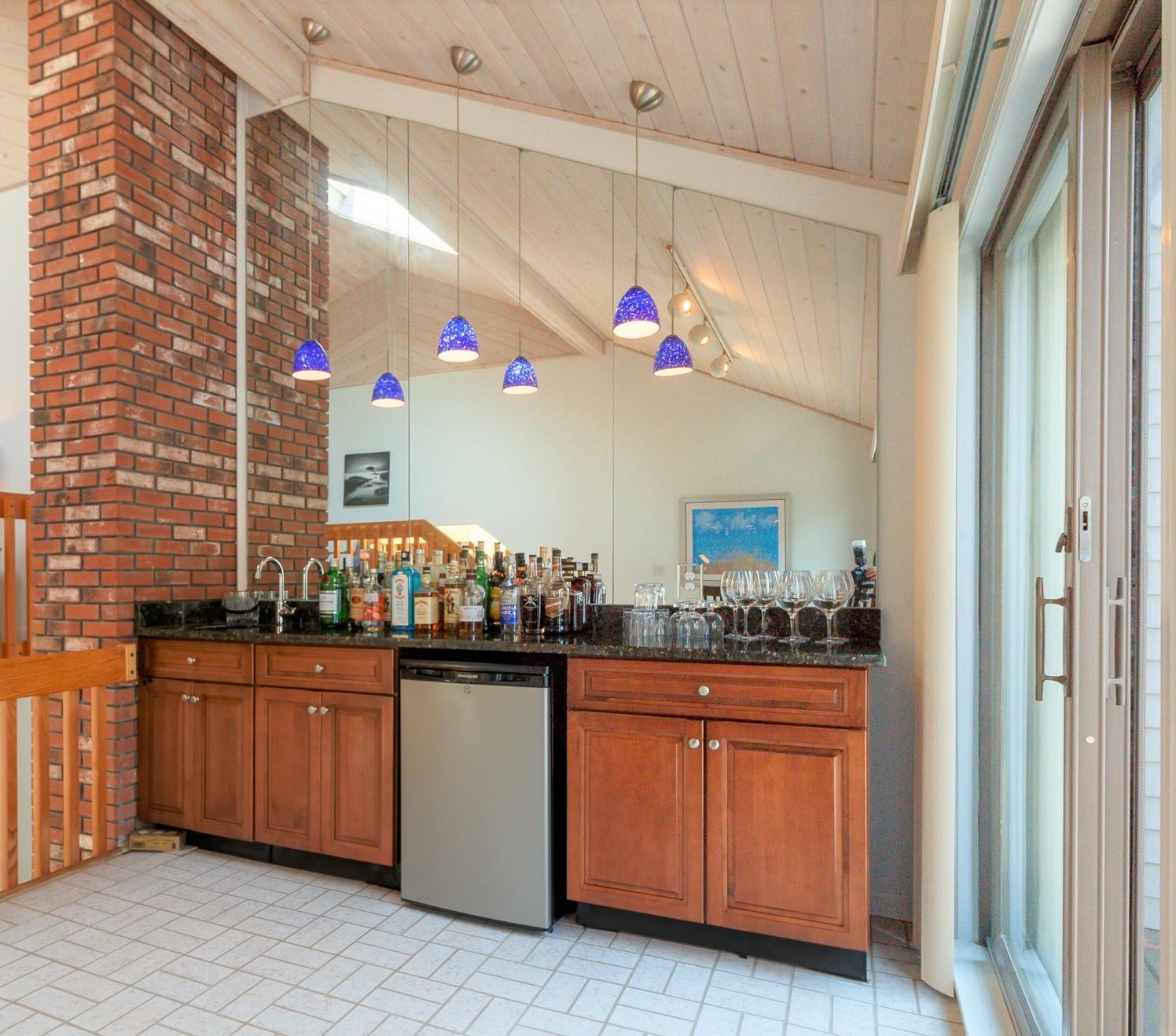 381 Great Oak Road, Unit 17 Mashpee, MA 02649 - Photo 24 of 35 Family Rm Wet Bar