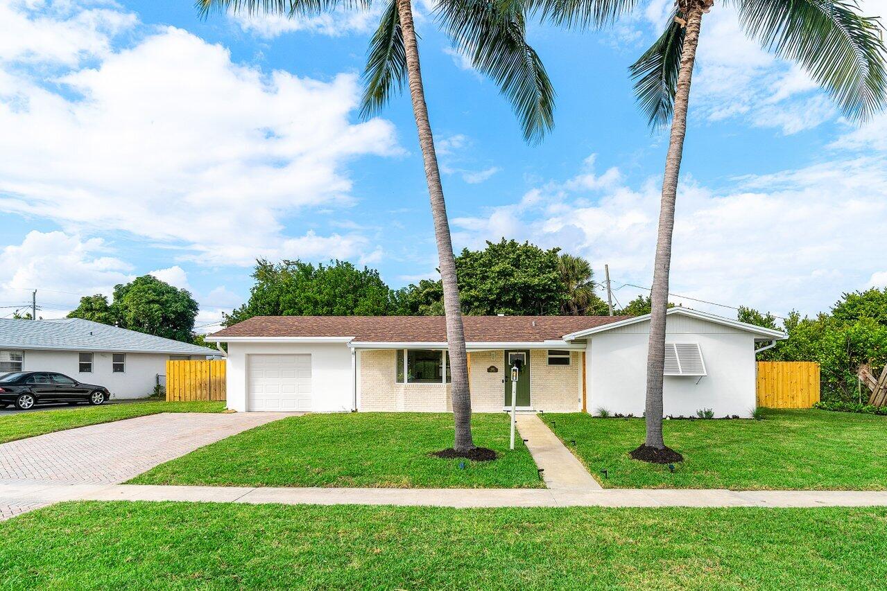 2433 Palm Road West Palm Beach, FL 33406 - Photo 2 of 45 EXTERIOR FRONT