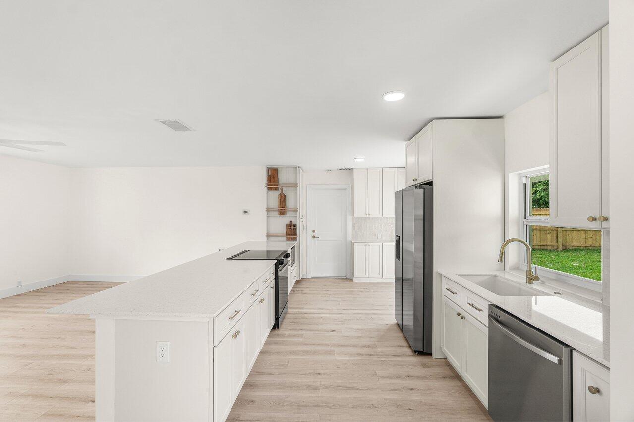 2433 Palm Road West Palm Beach, FL 33406 - Photo 8 of 45 KITCHEN