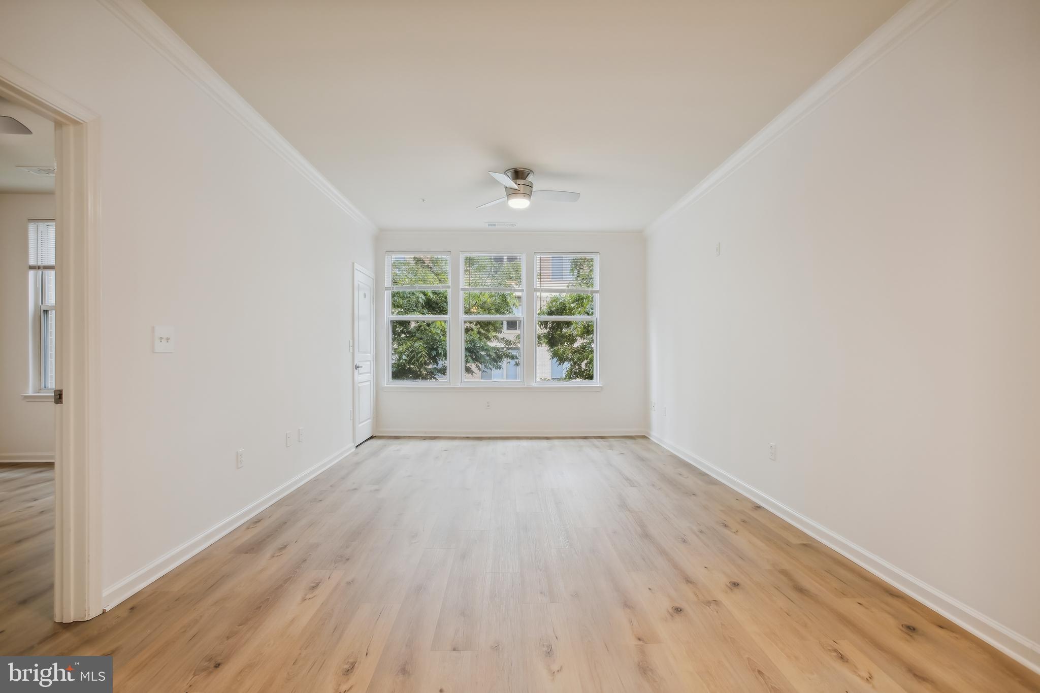 12000 Market Street, Unit 249 Reston, VA 20190 - Photo 14 of 58 Living Room