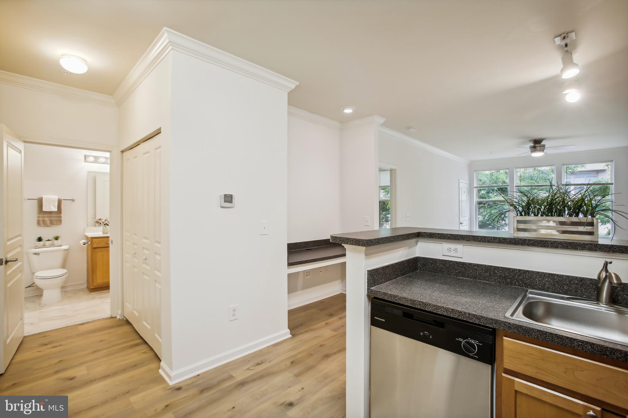 12000 Market Street, Unit 249 Reston, VA 20190 - Photo 8 of 58 Connecting Hallways