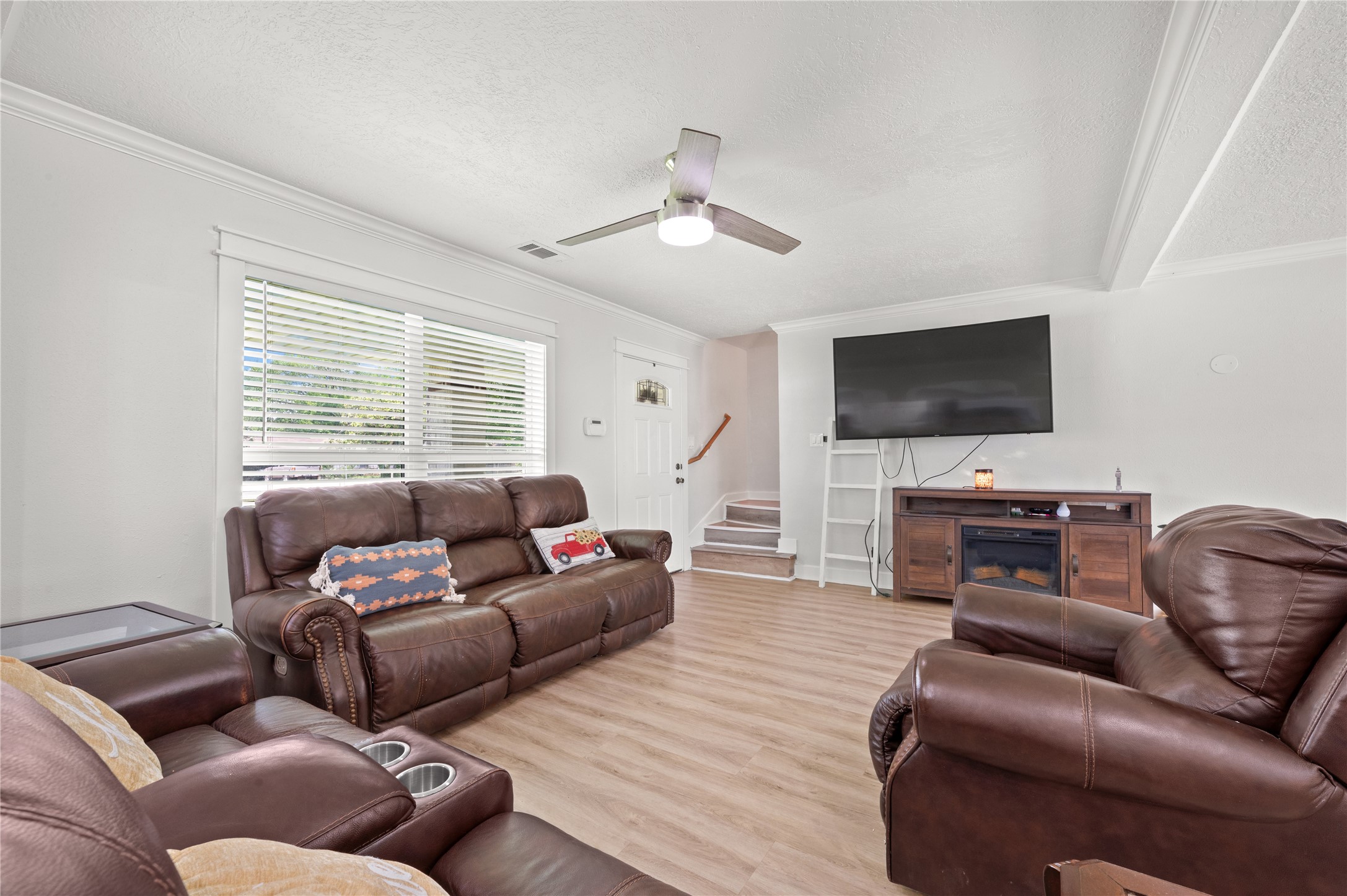 1500 Massey Tompkins Road Baytown, TX 77521 - Photo 4 of 26