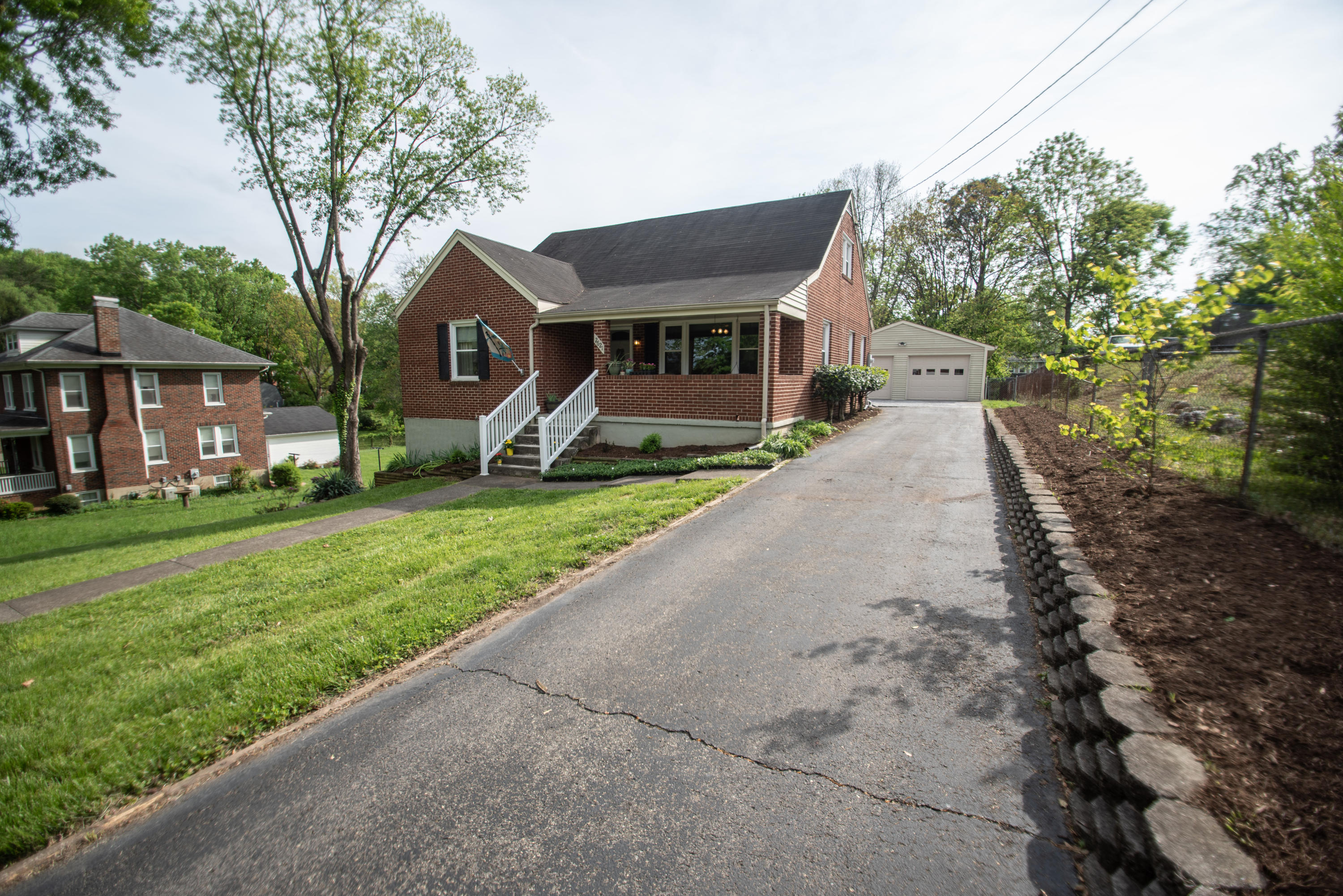 2621 Weaver Road Southwest Roanoke, VA 24015 - Photo 3 of 32 untitled-6