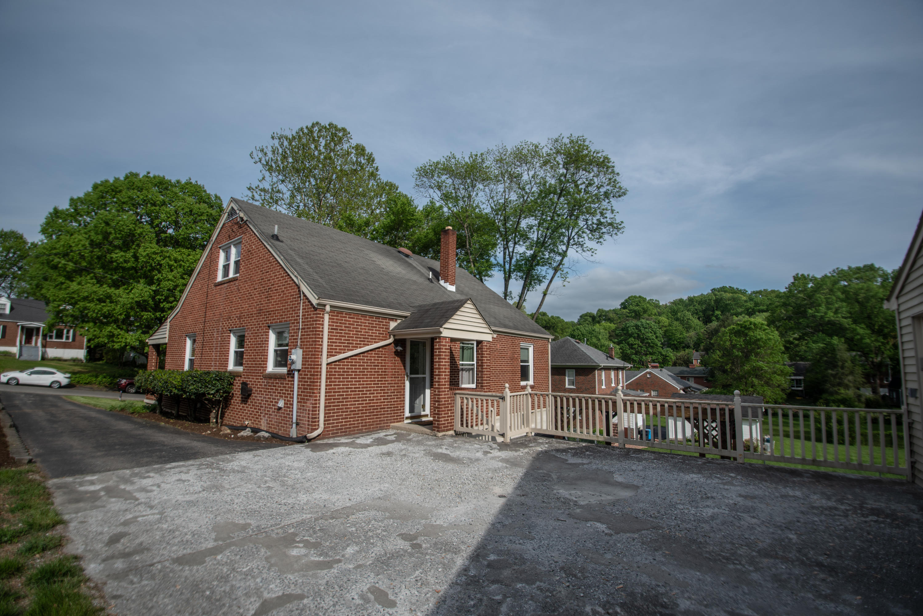 2621 Weaver Road Southwest Roanoke, VA 24015 - Photo 6 of 32 untitled-9