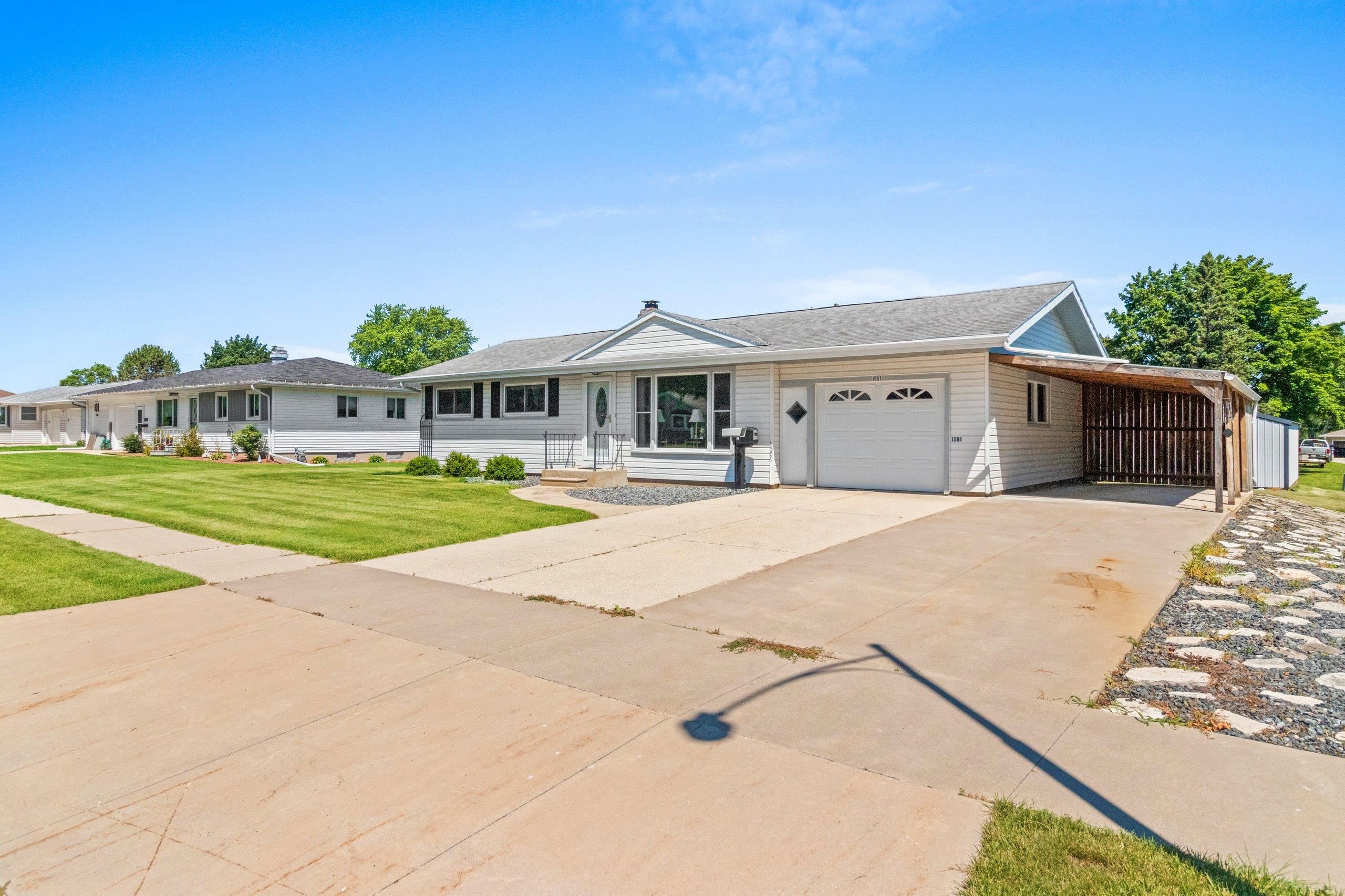 1501 State Street Algoma, WI 54201 - Photo 6 of 55