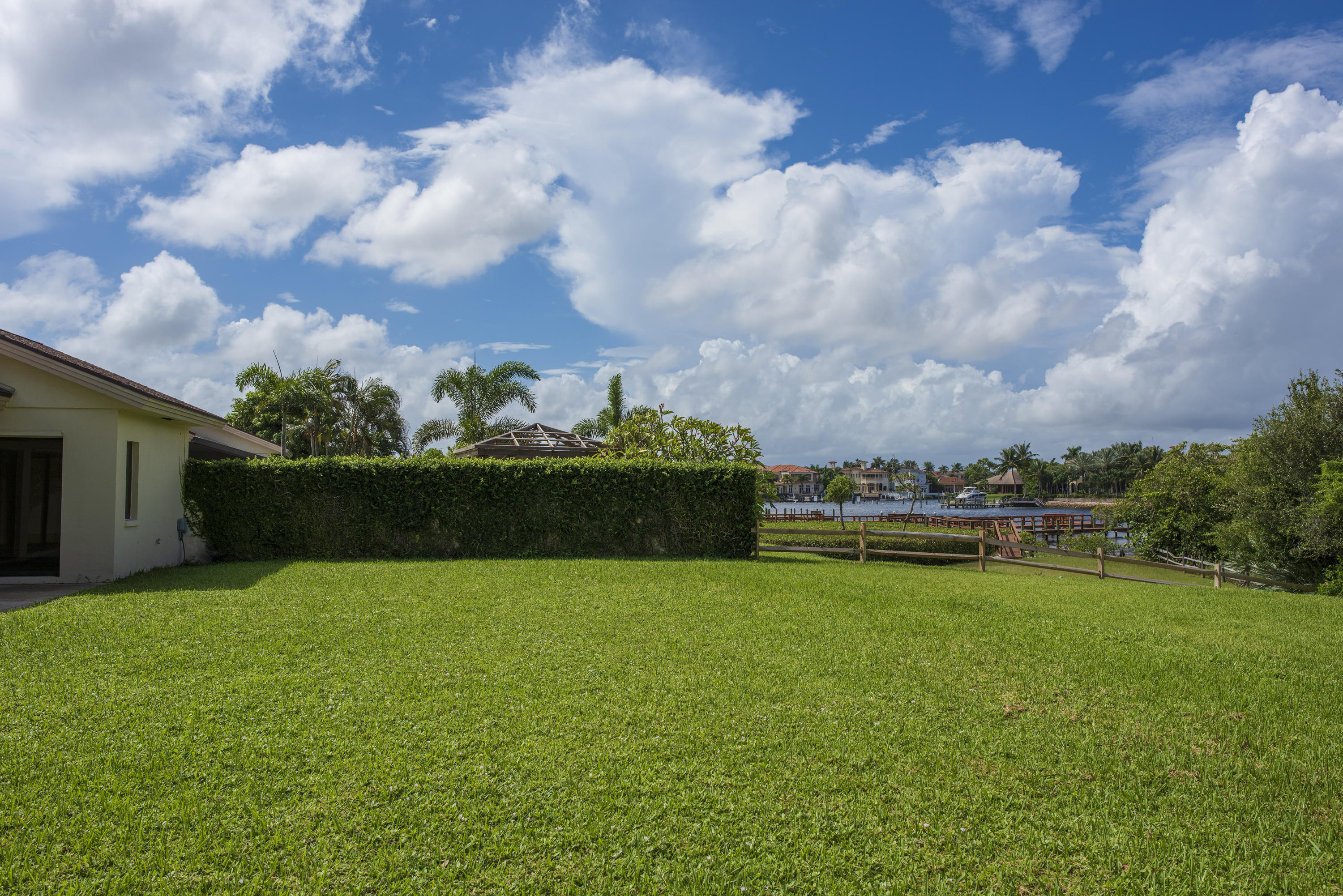 370 River Edge Road Jupiter, FL 33477 - Photo 4 of 26 DSC_3012Edit