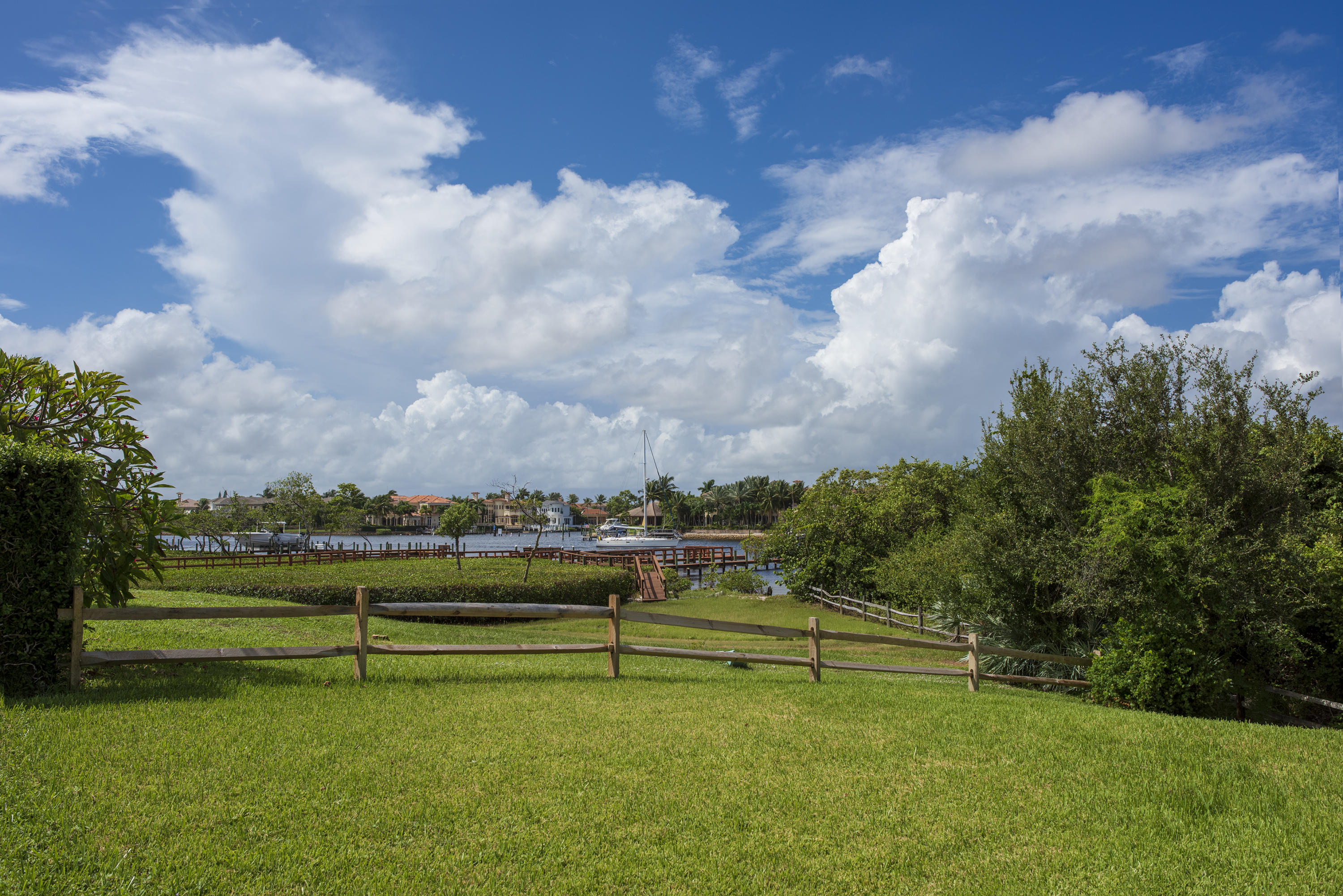 370 River Edge Road Jupiter, FL 33477 - Photo 5 of 26 DSC_3016Edit
