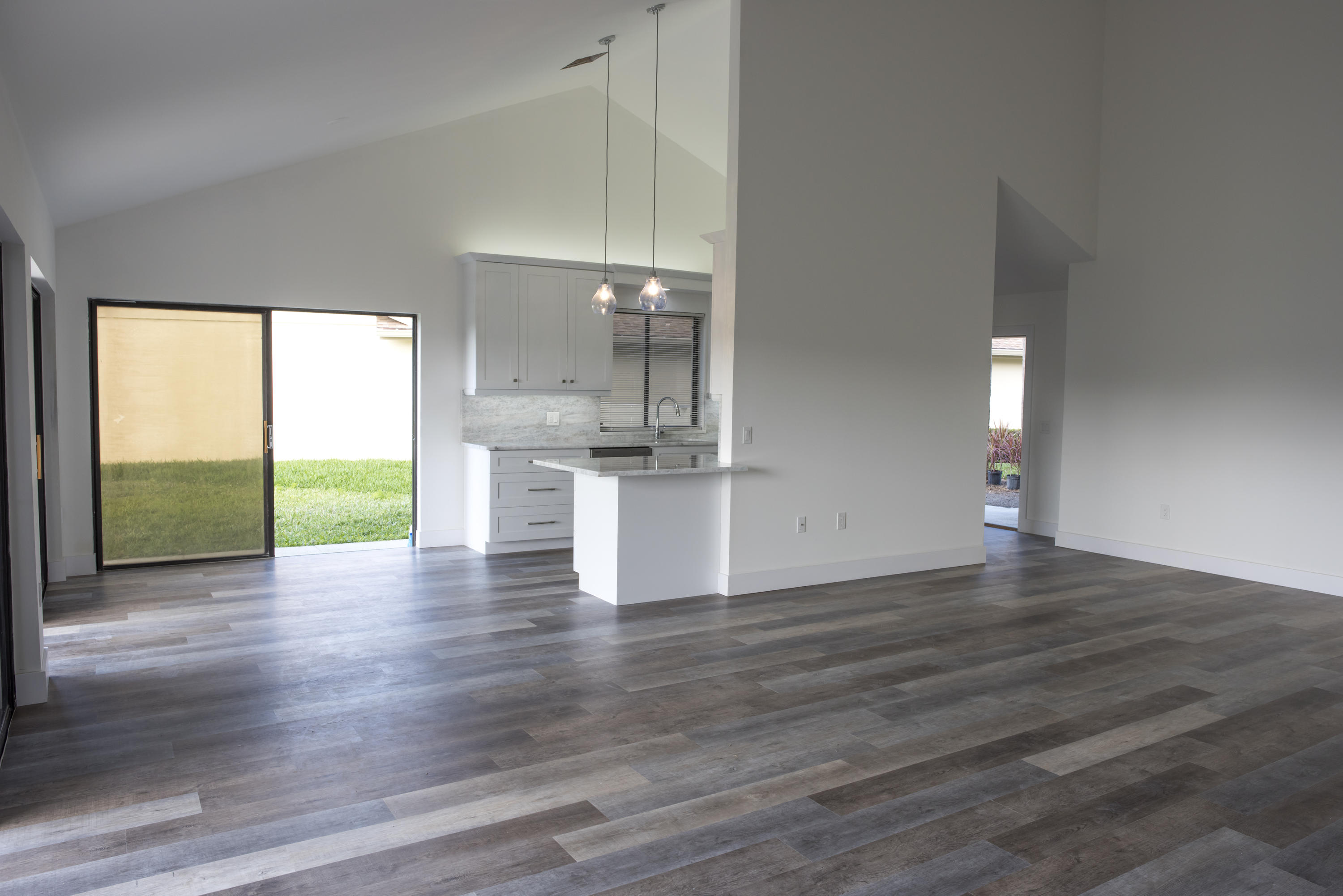 370 River Edge Road Jupiter, FL 33477 - Photo 6 of 26 DSC_1388Edit