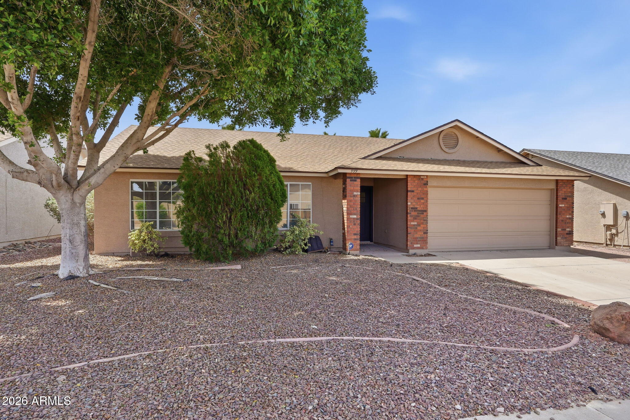 999 West 18th Avenue Apache Junction, AZ 85120 - Photo 2 of 33 002_ListerPros