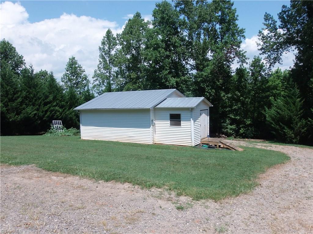 1048 Bray Ford Road Dobson, NC 27017 - Photo 9 of 26 Gallery Image 9