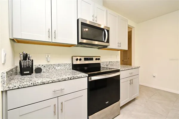 $3,000 | 440 Baroness Way, DeLand, FL 32724