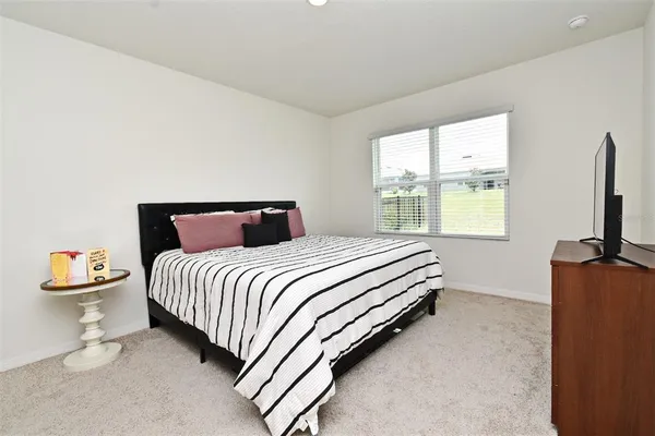 $3,000 | 440 Baroness Way, DeLand, FL 32724