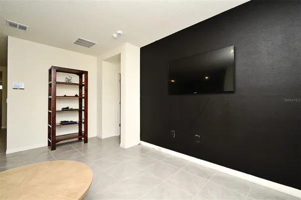 $3,000 | 440 Baroness Way, DeLand, FL 32724