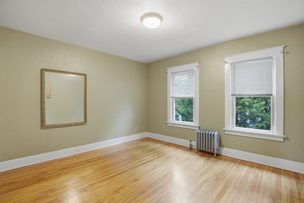 8 Carver Street Worcester, MA 01604 - Photo 20 of 28