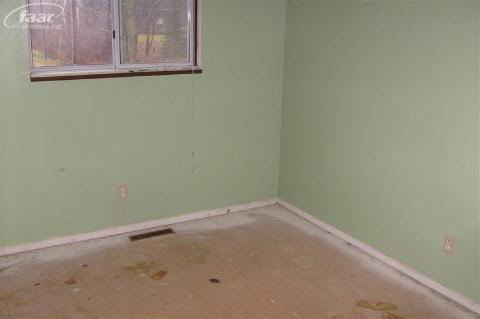 3146 Moran Road Birch Run, MI 48415 - Photo 5 of 7 20144845-4.JPG