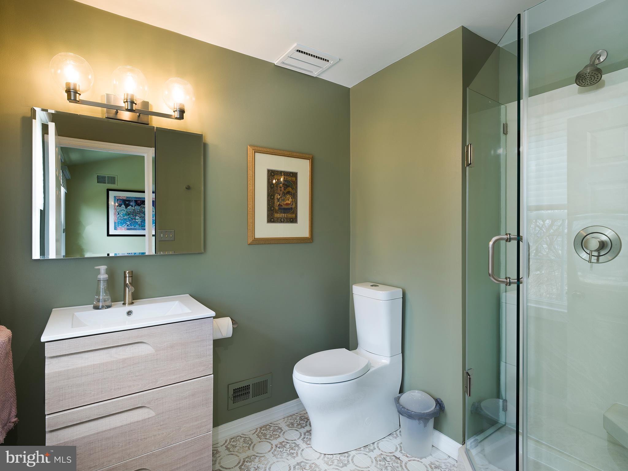 1275 Club House Road Gladwyne, PA 19035 - Photo 24 of 33 Bathroom