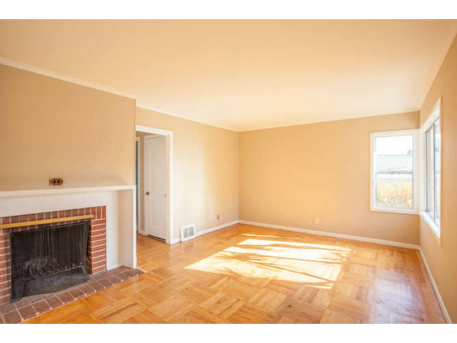 410 Ridge Road San Carlos, CA 94070 - Photo 4 of 24 Gallery Image 4