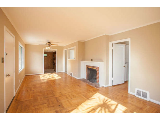 410 Ridge Road San Carlos, CA 94070 - Photo 5 of 24 Gallery Image 5