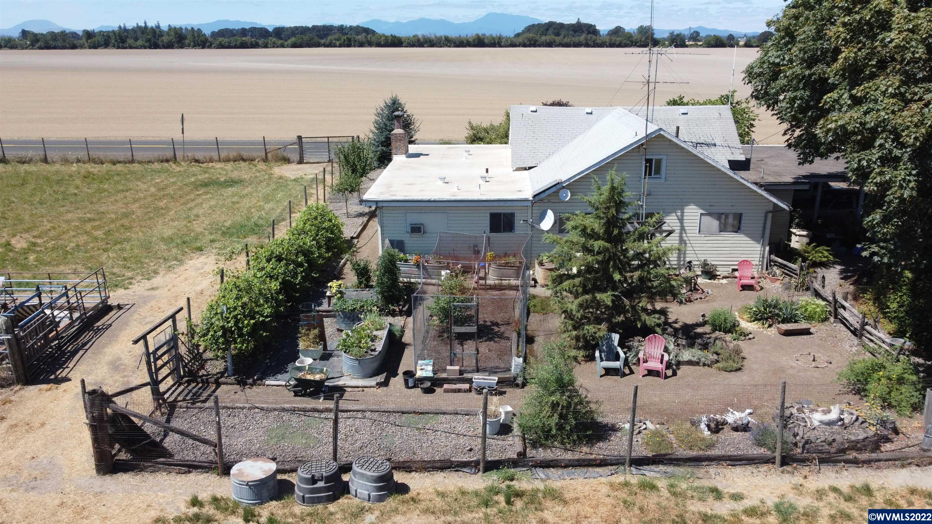 31685 Country Road Tangent, OR 97389 - Photo 24 of 29