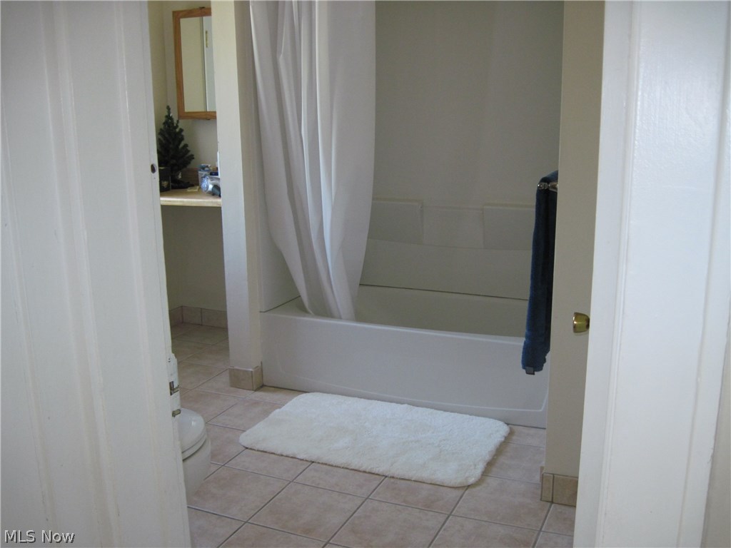 3243 East Overlook Road Cleveland Heights, OH 44118 - Photo 18 of 21