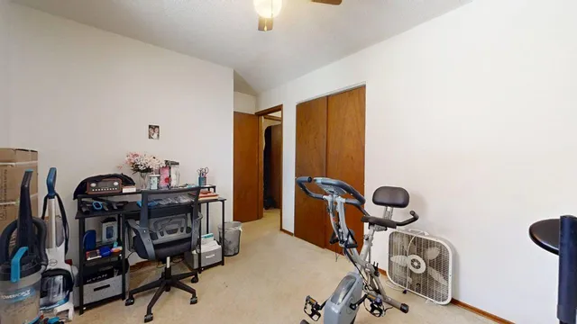 $194,900 | 614 Creve Coeur Drive, Champaign, IL 61822